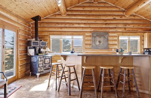 Red Lodge House | 360 views town and ski hill, Hot Tub -Spruce Lodge