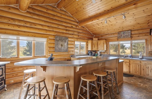 Red Lodge House | 360 views town and ski hill, Hot Tub -Spruce Lodge