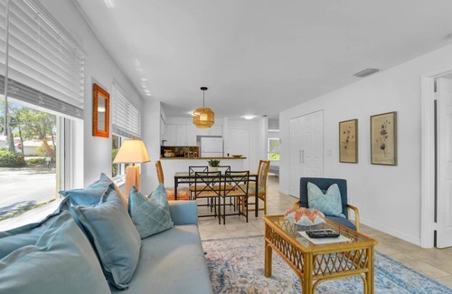 Boca Raton Apartment | 360B - Boca Retreat w/Pool, Parking, Near Evert Tennis & Shops