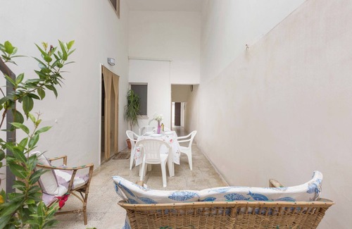 Leverano House | 3613 Dimora Emanuele by BarbarHouse