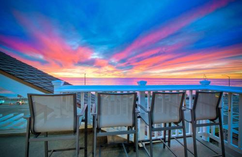 Carlsbad House | 3636 Carlsbad Blvd - Upper