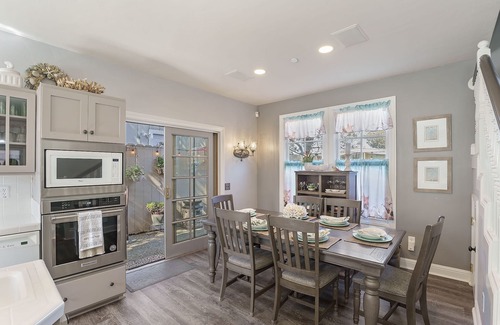Pacific Grove House | 3703 La Gloria Cottage-by-the-Sea ~ Near the Beach