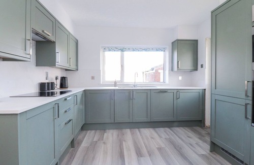 Lytham St. Anne's Cottage | 38 CLIVE AVENUE, family friendly, with a garden in Lytham St. Annes