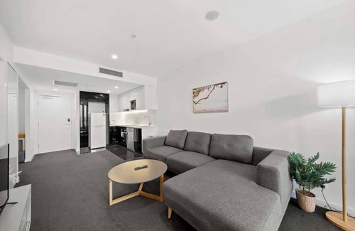 Toowong Apartment | 38 High St - Premium Executive in Heart of Toowong
