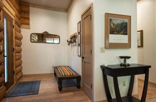 North Wawona Ski Chalet | 38 The Mini Cabin