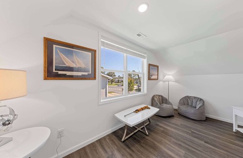 Keen-Wik On the Bay House | 38030 Keenwick Family Home