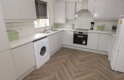Port Talbot House | 39 MARINERS QUAY, pet friendly, with a garden in Port Talbot