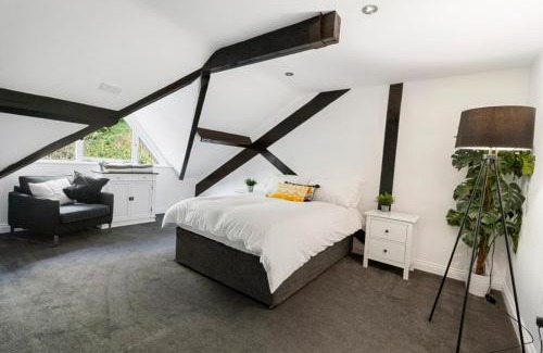 Exeter Apartment | 3A The Courtyard - Apartment for Business, Leisure or Relocation