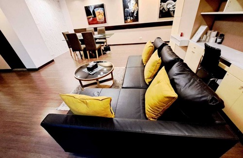 Khlong Toei Nuea Apartment | 3B - 2 Bedroom Downtown Apartment with shared Pool