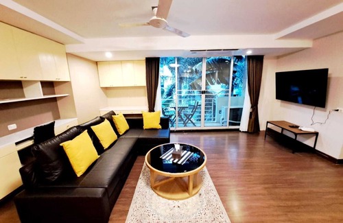 Khlong Toei Nuea Apartment | 3B - 2 Bedroom Downtown Apartment with shared Pool