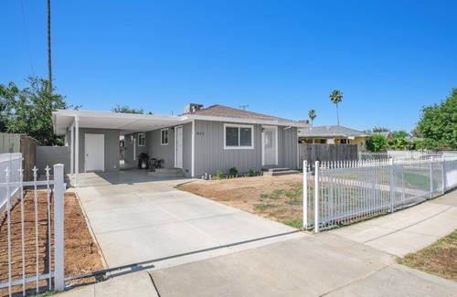 Fresno House | 3B/2Bth, Upgraded w Everything New, EasyA to US99