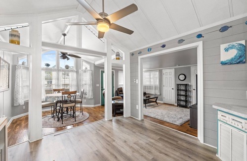 Upper Grand Lagoon House | 3b 3ba Home, Pet allowed, 2 Pools, Hot Tub, Gym