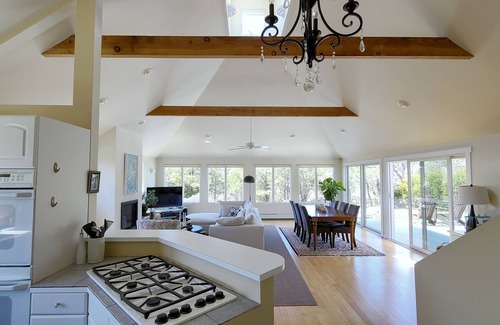Truro House | 3BD Contemporary-POOL! A/C, Deck & Walk to Great Hollow Beach
