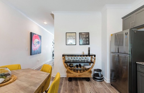 Atlanta House | 3Bd Flex - Townhome Near Beltline & Truist Park