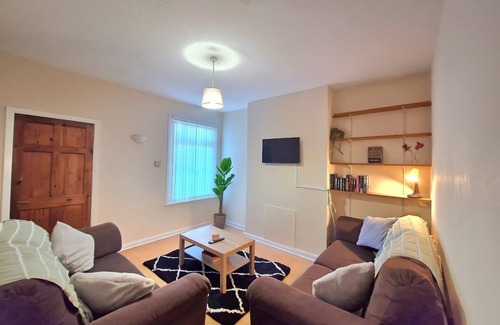 Welford House | 3bed House with Gym close to Town, Uni, Hospital