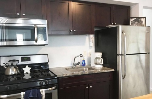 West New York House | 3Bedroom near to NYC Parking-balcony NY-View