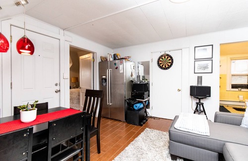 West New York House | 3Bedroom near to NYC Parking-balcony NY-View 2