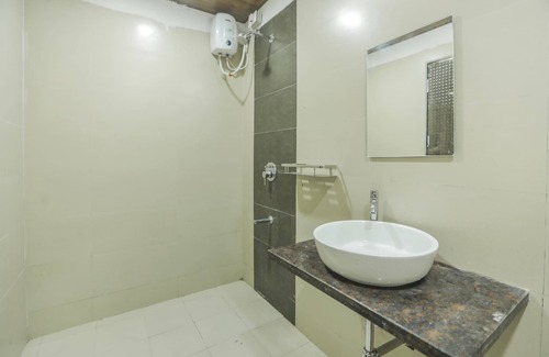 Igatpuri Hotel | 3BHK w/Pool - Harmony Palace by Universe Villas