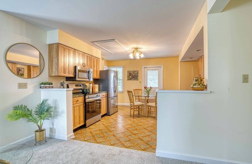 Easton Apartment | 3Br/1Ba Pondview Langsdale House - A Historic Stay with Heart