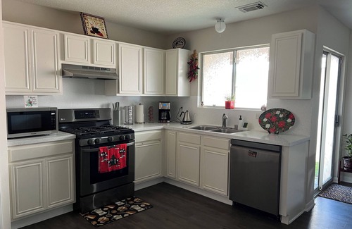 Humble House | 3BR/2B Home Away From Home · 2.5mi to IAH