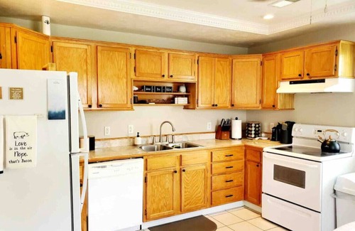 Leesville House | 3BR/2B in the heart of Leesville, Southern Comfort