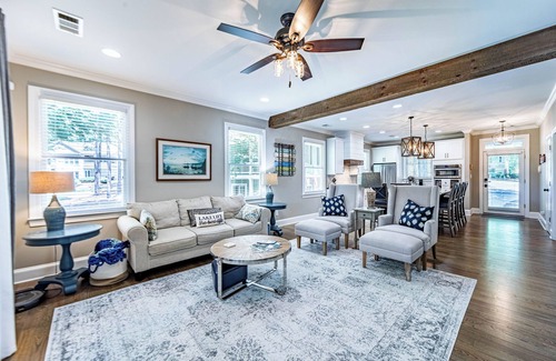 Lake Oconee House | 3BR/3BA cottage within gated Reynolds Lake Oconee and Marina Cove.
