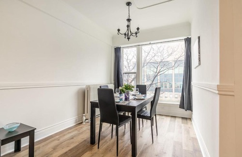 Hamilton Apartment | 3BR Apt with Netflix - Near King street