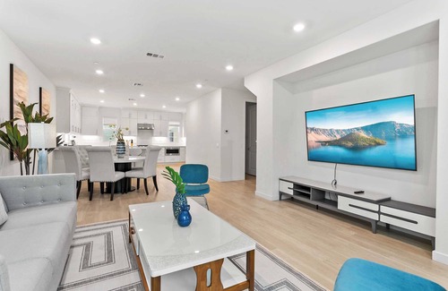 Mayflower Village House | 3BR Arcadia Home｜Ensuite Bathsrooms｜Best location｜Garage｜WiFi #42090