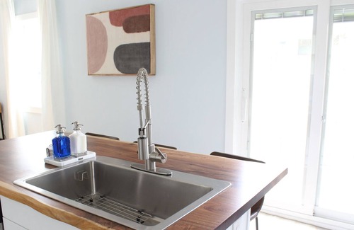 Pendleton Heights House | 3BR Downtown Oasis in Pendleton Heights