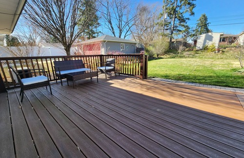 Rockford House | 3br Home in the Heart of Rockford