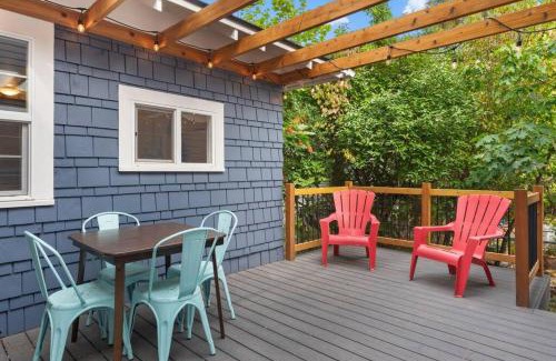 Manito House | 3BR Home Large Kitchen Mins To DwnTwn