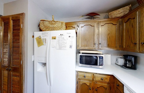 Lakeshore Condo | 3BR Huntington Lake condo with mountain views, WiFi, 2 decks, private W/D