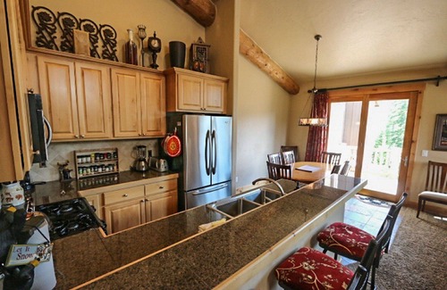 Winter Park House | 3BR Lakota Townhome, <1 Mile to Winter Park Resort, Stunning Views, Pet-Friendly