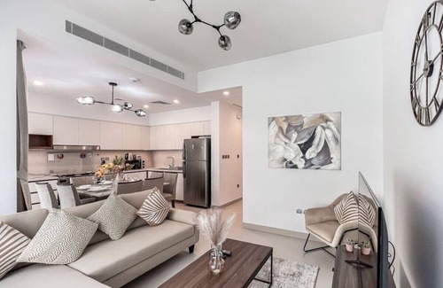 Dubai House | 3BR + Maid Villa in Camelia - Arabian Ranches 2