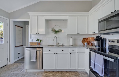 Wilmington House | 3BR Modern | Midtown Escape | 5 Miles To Downtown