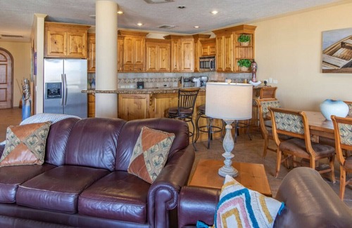 Puerto Penasco Apartment | 3BR Penthouse over Beautiful Sea