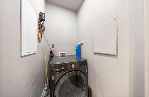 Opal Apartment | 3BR with Jacuzzi & View by Bocobay