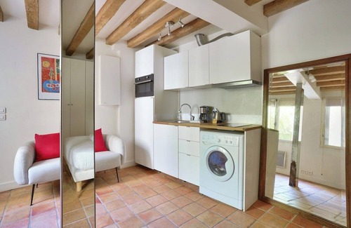 Sorbonne Apartment | 3min Notre Dame of Paris | Studio