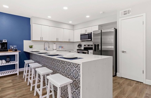 San Antonio House | 3N & 4N Discounts in Sept - Book Now!
