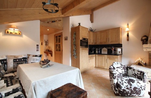 Les Carroz-d'Araches Ski Chalet | 3P 55 m2 apartment in a luxury chalet. Very close to the lifts.