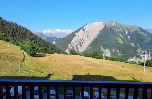 Albiez-le-Vieux Apartment | 3rd floor, view open, balcony, tv, ski locker, 40m², Albiez Montrond