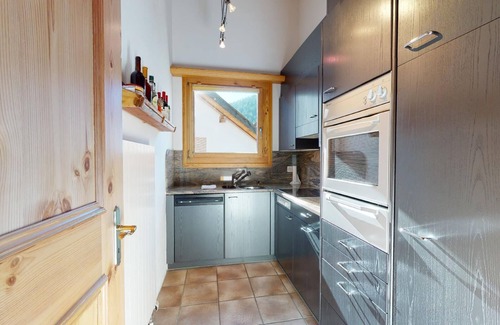 Bever Apartment | 4 ½ - room apartment on the top floor.