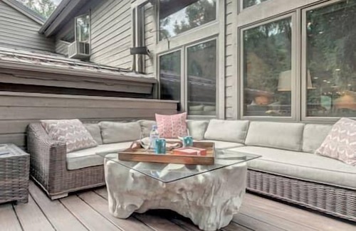 Aspen House | 4/4.5 Elegant Aspen Townhome