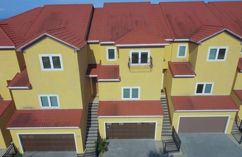 Pensacola Beach House | 🌞 4.5 Bedroom 3 Bath townhome with 2 community pools 🏖️