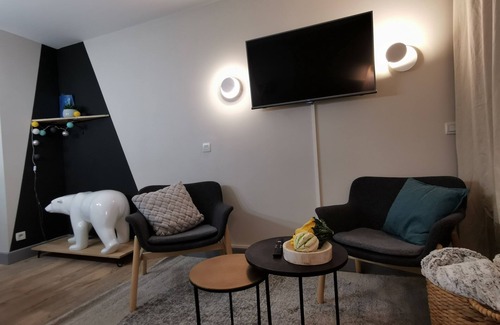 La Plagne-Tarentaise Apartment | 4/6-person apartment with balcony, on the slopes, fully renovated