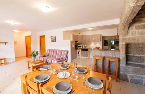 Albaret-le-Comtal House | 4/6 person gîte at Ferme Lionnet