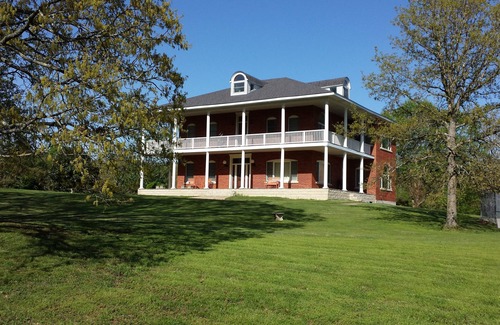 Heber Springs House | 4 ACRE ESTATE 3 MINUTES FROM EDEN ESLE, GREERS FERRY LAKE, & HEBER SPRINGS