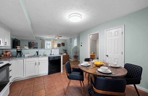 Williamstown Apartment | 4 Apartments, 10BR - Two and a Half Miles to Ark!