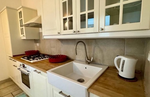 Lecce Apartment | 4 Balcony house art nouveau family apartment in Lecce