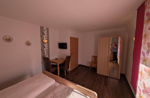Trittenheim Bed & Breakfast | 4-bed apartment - Guesthouse Bollig